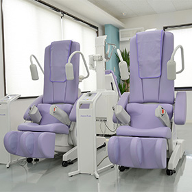 能動型自動間欠牽引装置（腰椎牽引）